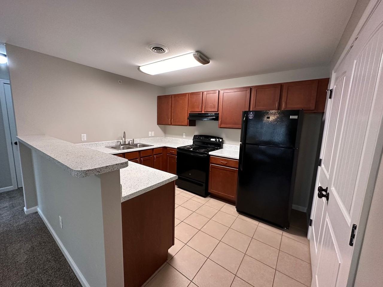 Maple Sunset Apartment Homes - Photo 6 of 50