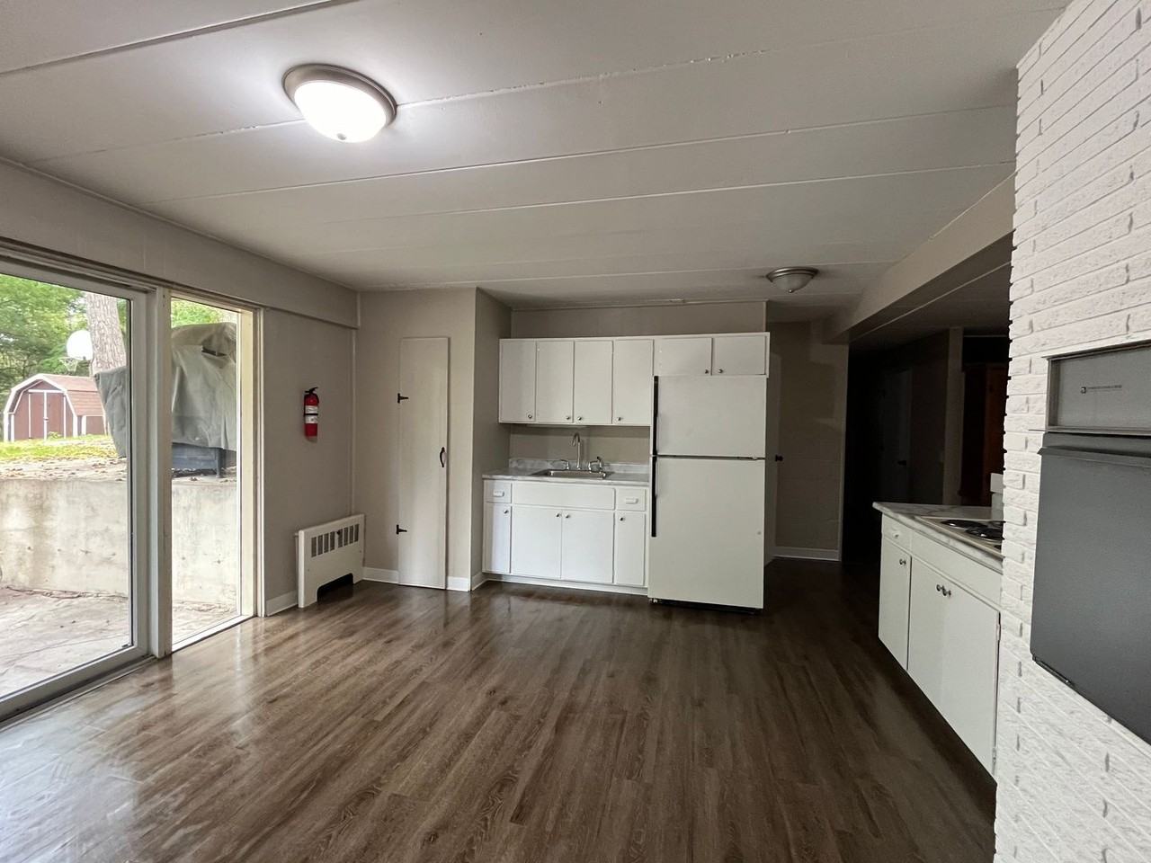 1401 Wooster Rd - Photo 2 of 22