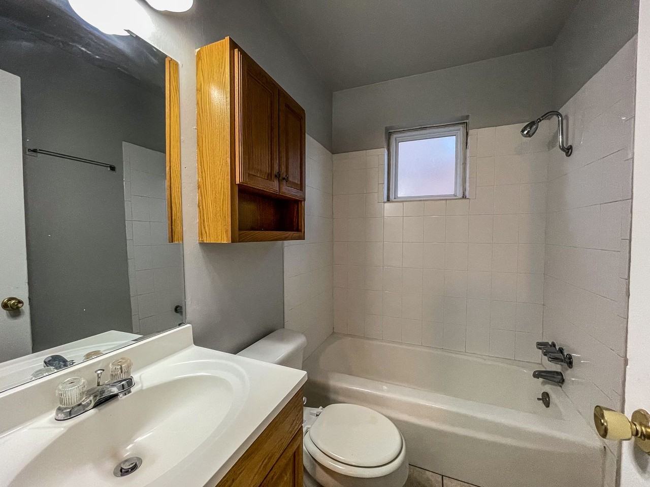 301 W. Davis - Photo 4 of 22