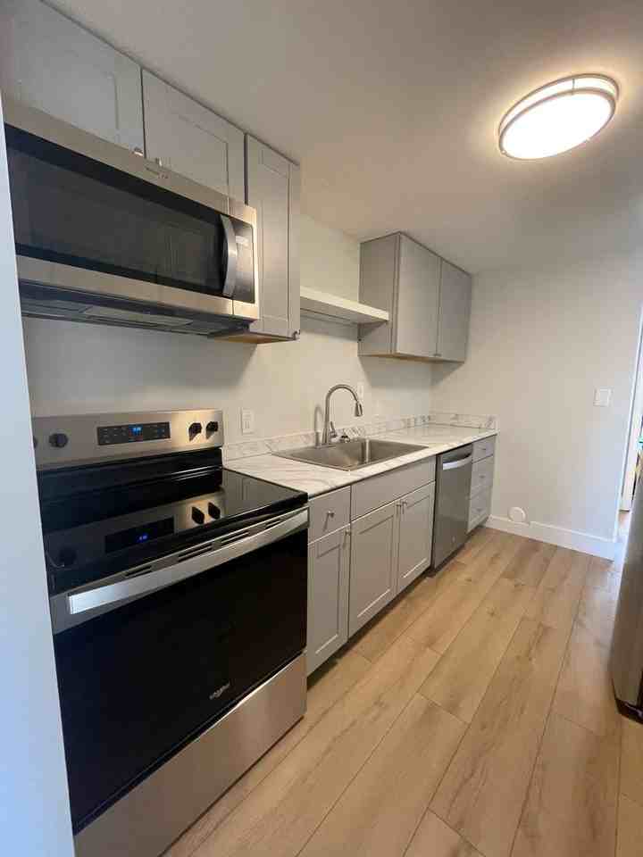 106 Brackett St - Photo 3 of 18