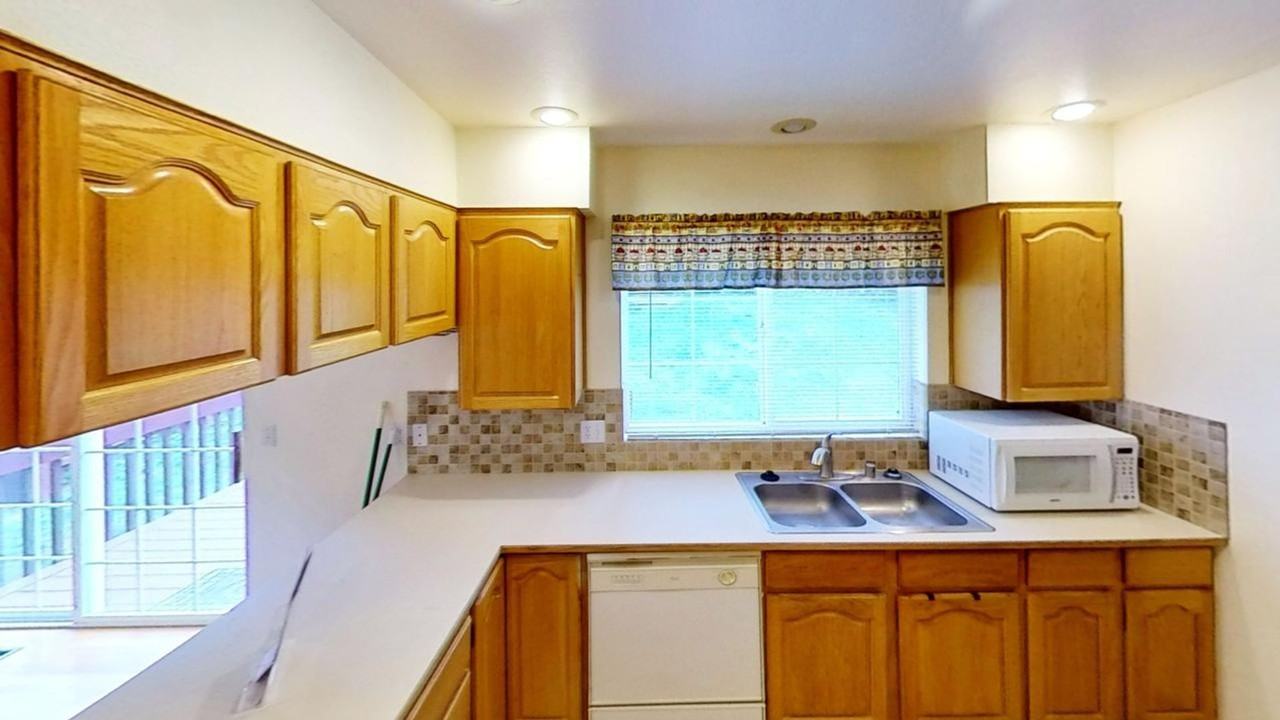 1412 Sweetbay Drive - Photo 4 of 30