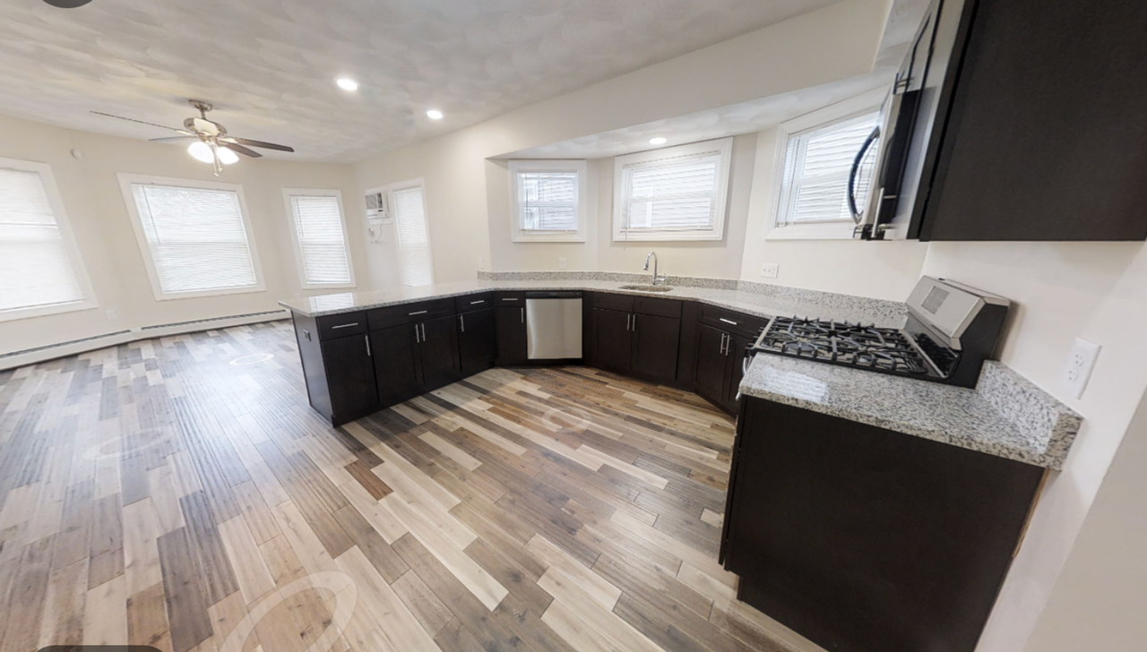 Milan - Photo 2 of 5