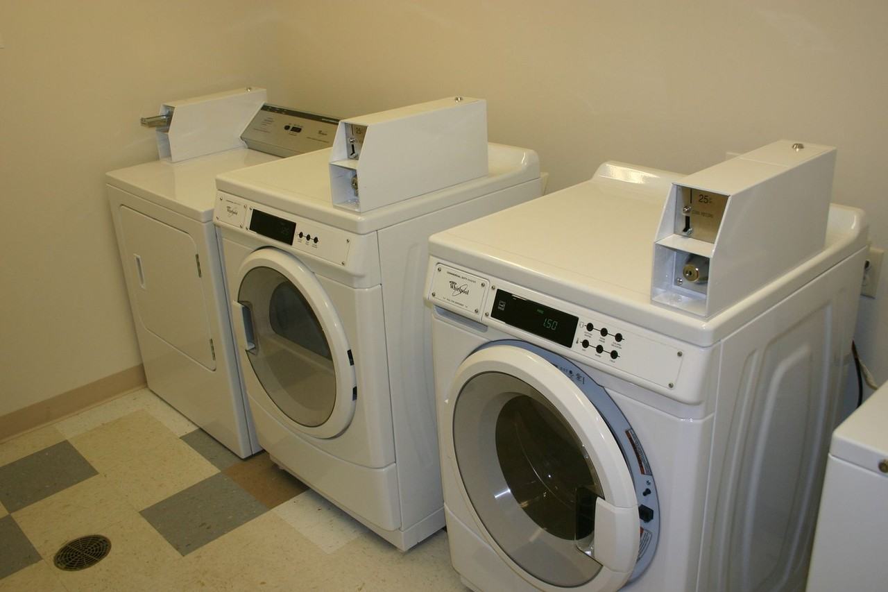 Oak Heights Apartments - Photo 3 of 12