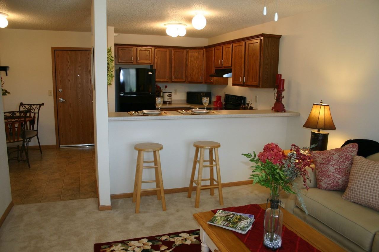 Oak Heights Apartments - Photo 5 of 12