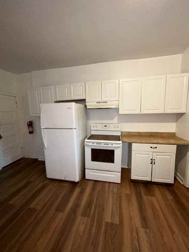 28 Lee Avenue - Photo 7 of 25