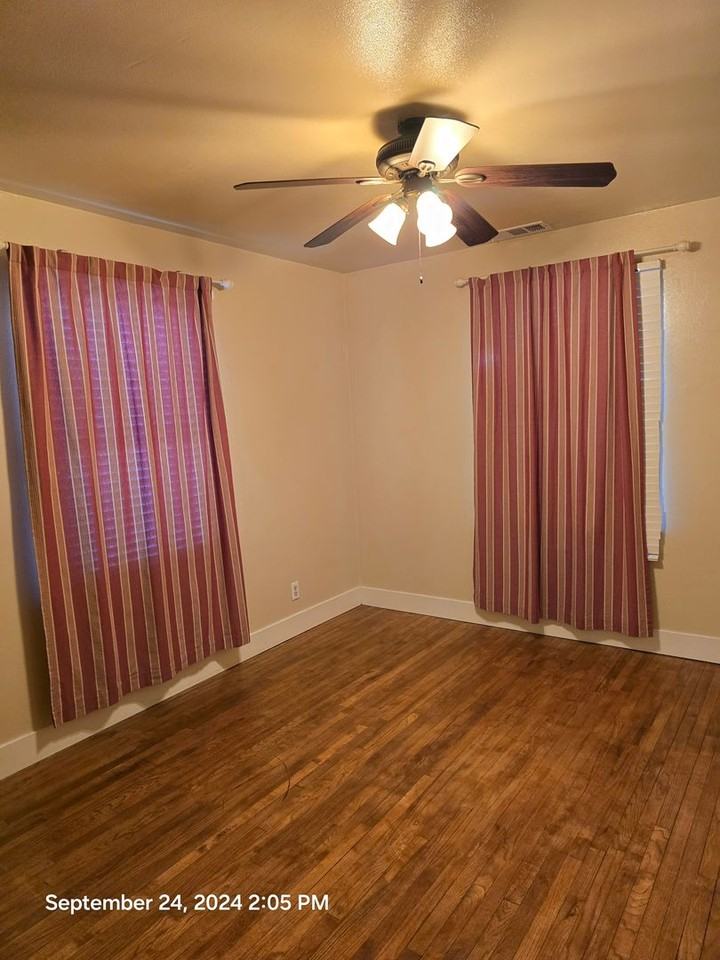 1935 Olive St - Photo 5 of 10