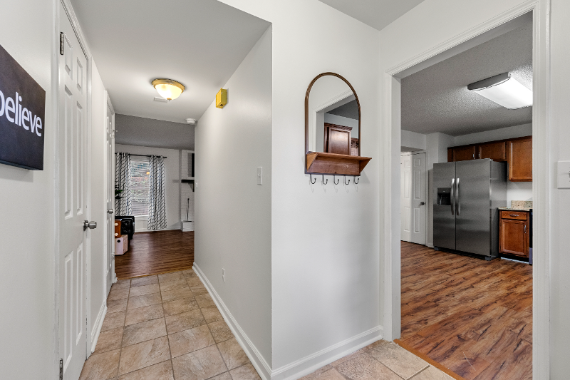 5018 Bell Dr Se - Photo 2 of 15