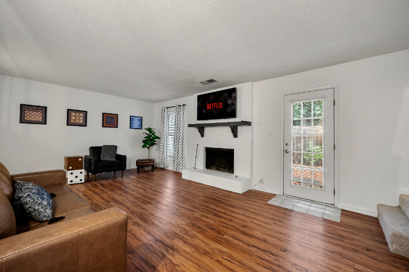 5018 Bell Dr Se - Photo 7 of 15