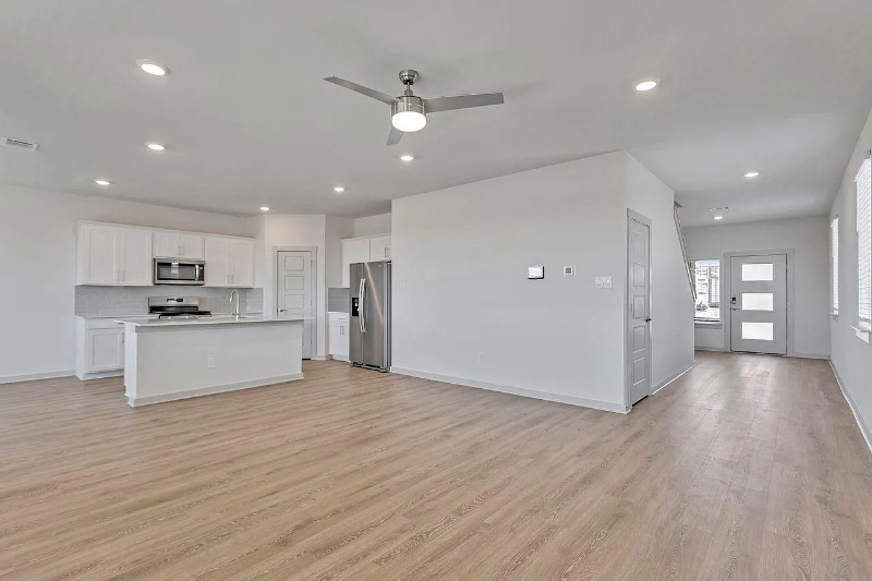 530 Wilshire Rd - Photo 3 of 20