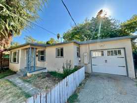 2635 Russell St - Photo 1 of 1