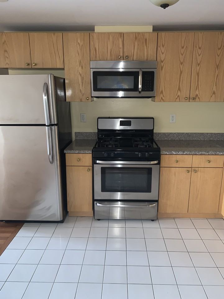 12 Brooklyn Avenue #505 - Photo 3 of 12