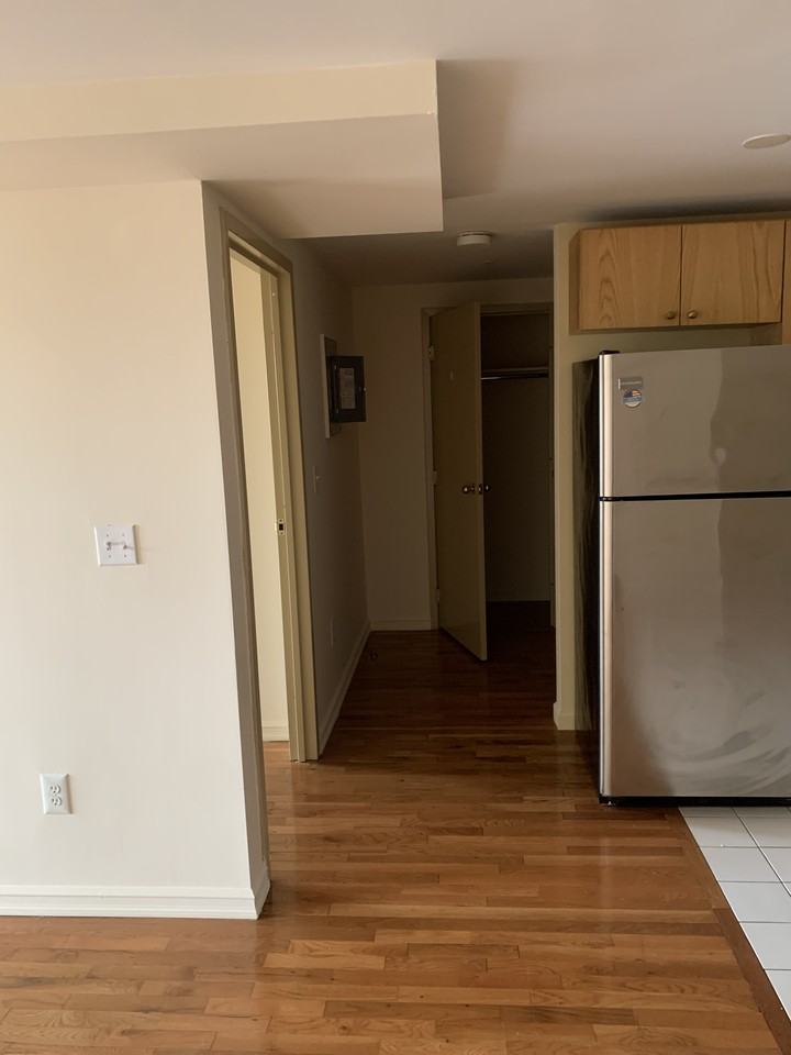 12 Brooklyn Avenue #505 - Photo 4 of 12