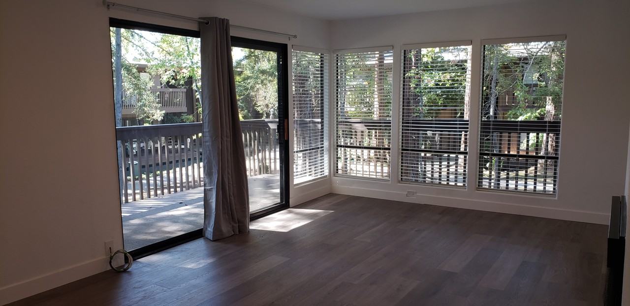 2432 Larkspur Ln #284 - Photo 3 of 39