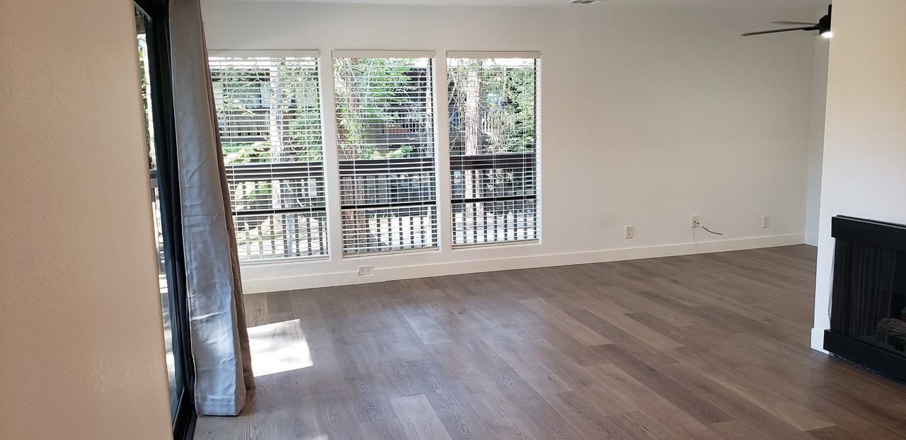 2432 Larkspur Ln #284 - Photo 5 of 39