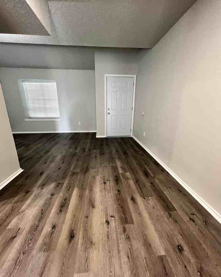 310 Cates Dr #310 - Photo 3 of 15