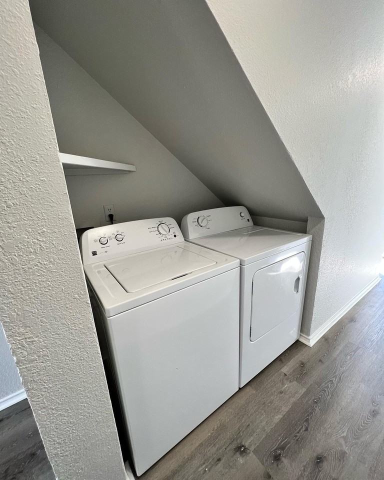 310 Cates Dr #310 - Photo 5 of 15