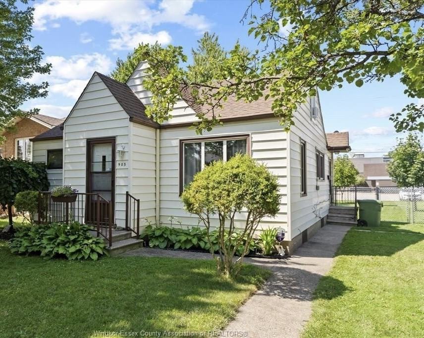 905 Westminster Blvd #905 - Photo 3 of 4