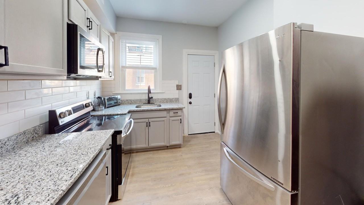 Ashland Ave - Photo 2 of 18