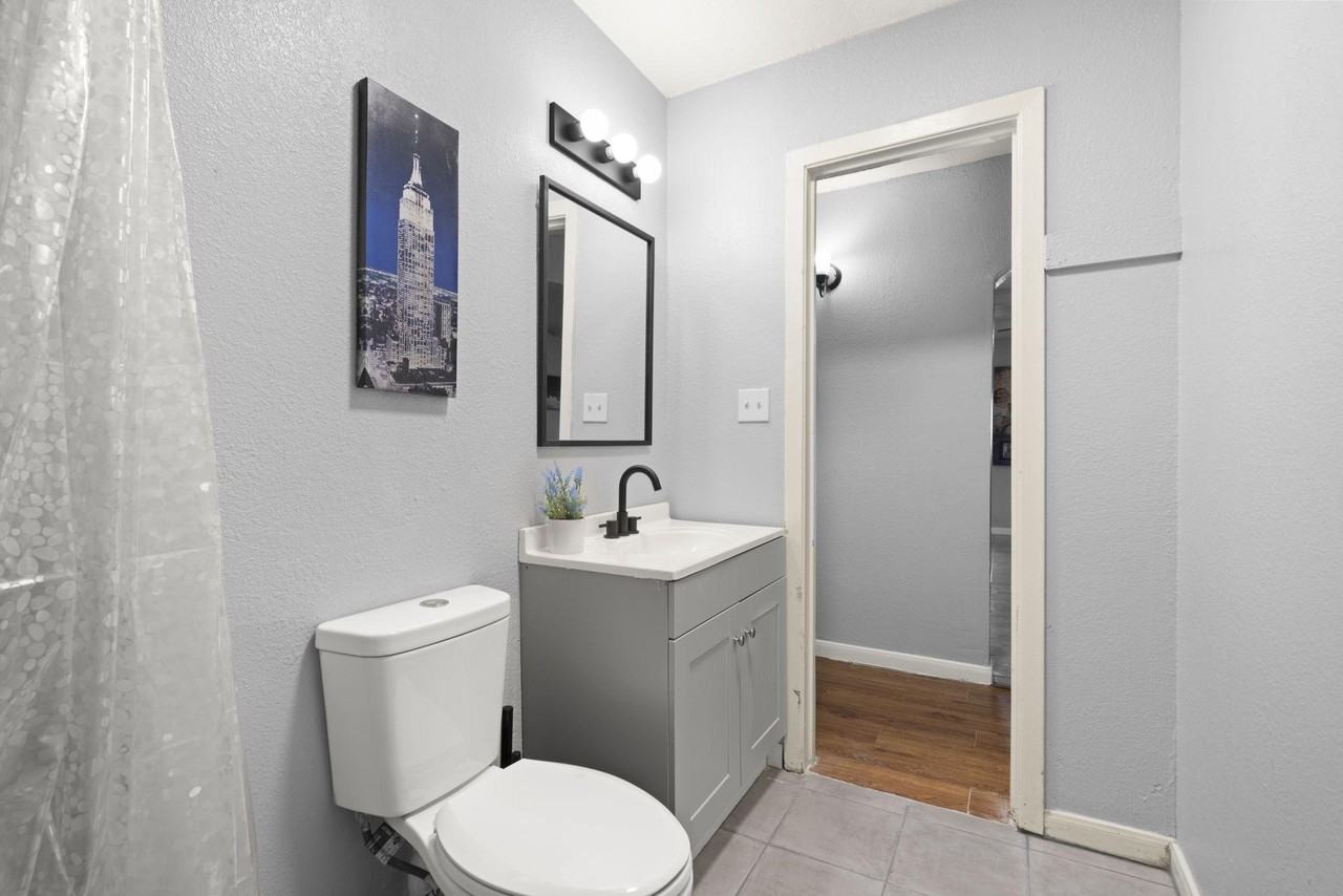 Greylog Dr - Photo 5 of 20