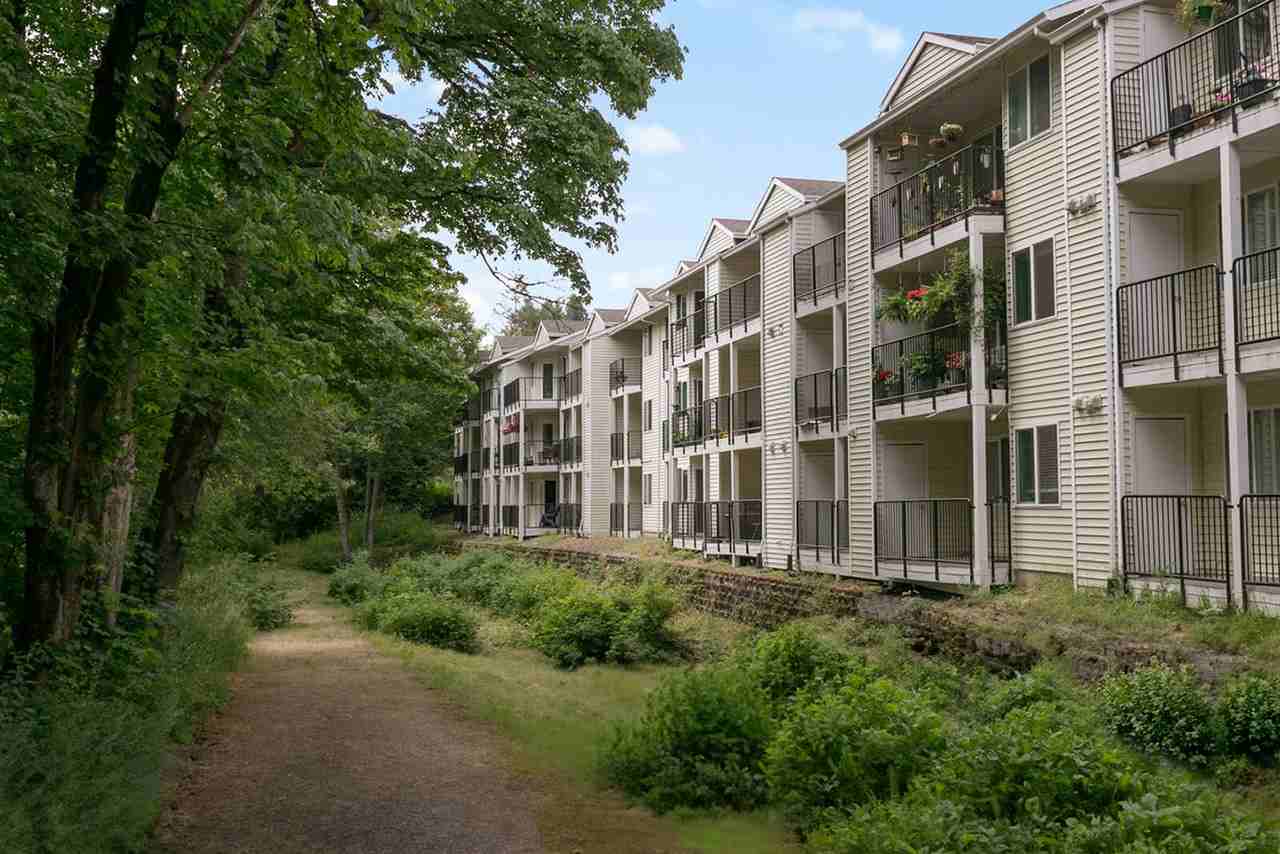 Glacier View - Photo 2 of 31