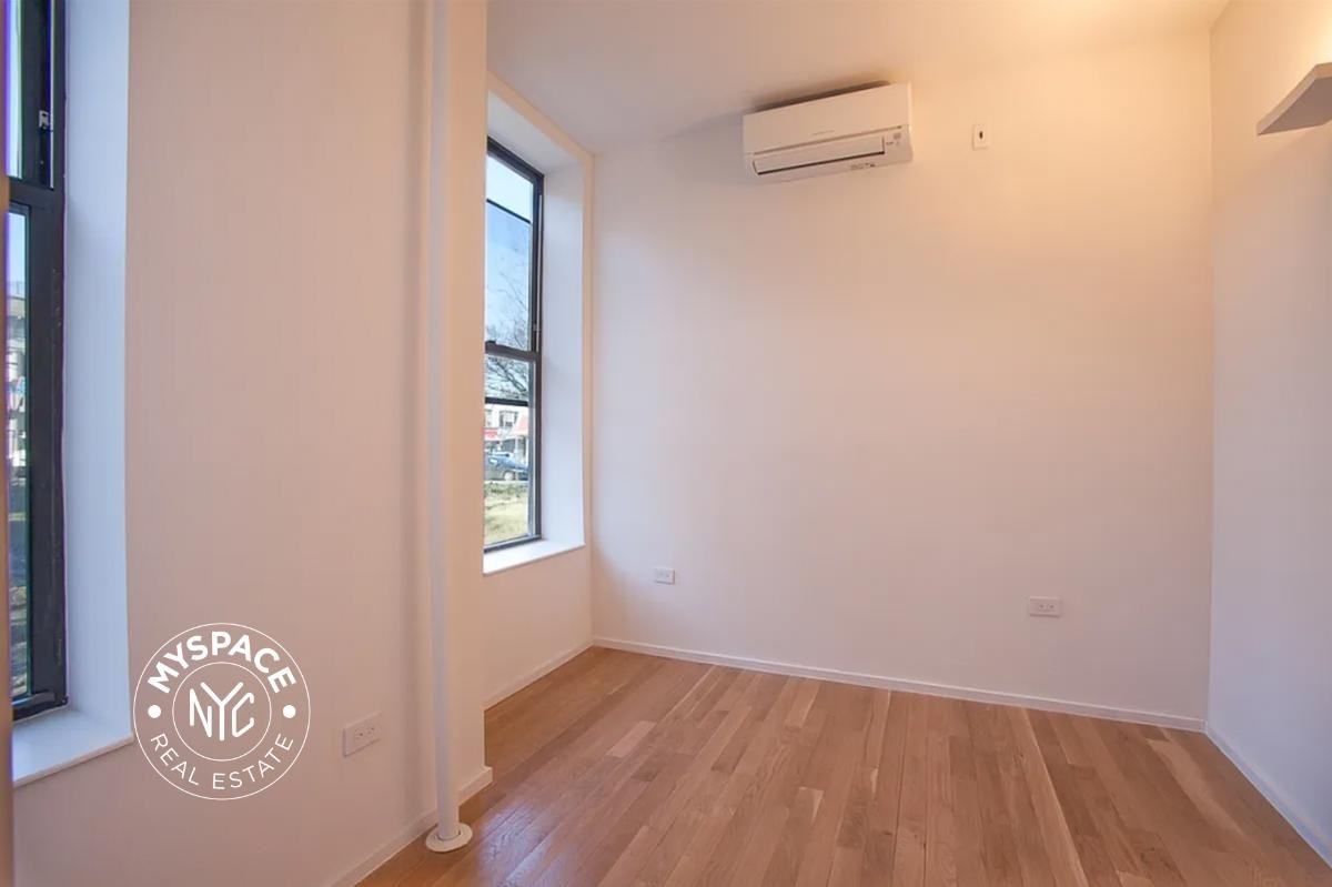 126 Herkimer St #7 - Photo 4 of 6