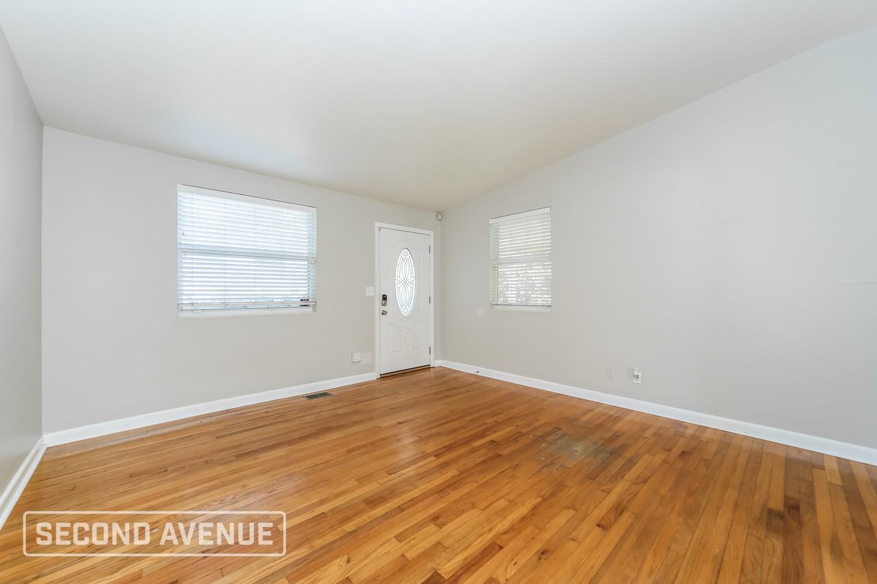 11267 Bruce Dr - Photo 4 of 26