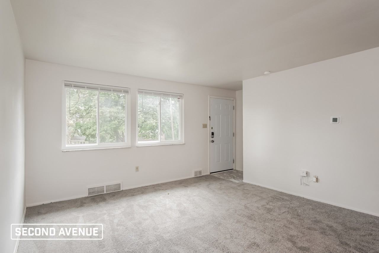 716 Bittersweet Rd - Photo 6 of 19