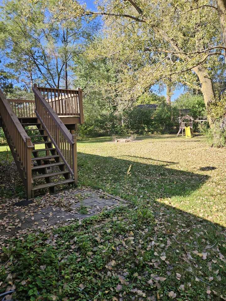 12911 Cottonwood Cir N - Photo 3 of 6