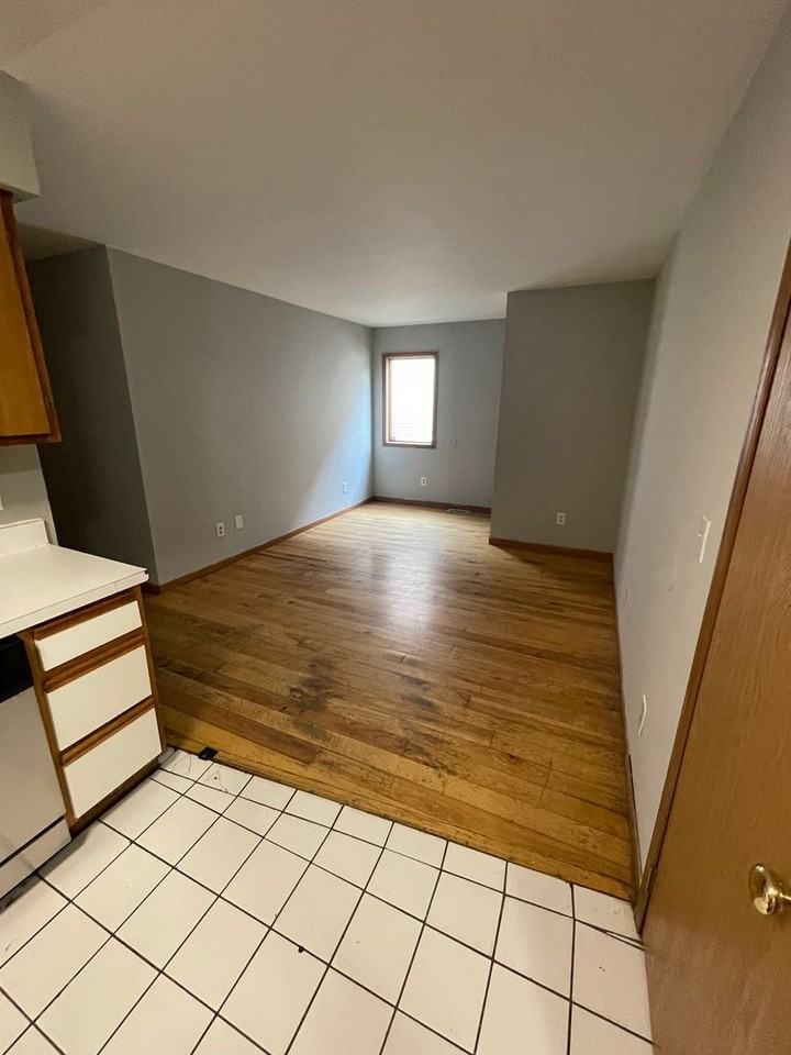 OSU Gateway 4 & 5 bedroom 2 full bath apartments - Photo 4 of 42