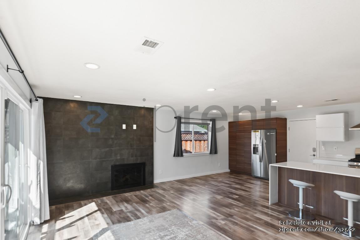1796 Wyrick Ave - Photo 6 of 22