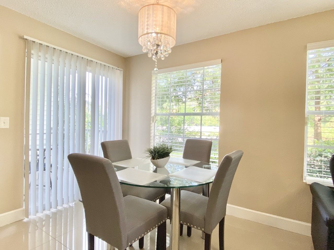 11520 Westwood Boulevard #512 - Photo 4 of 18