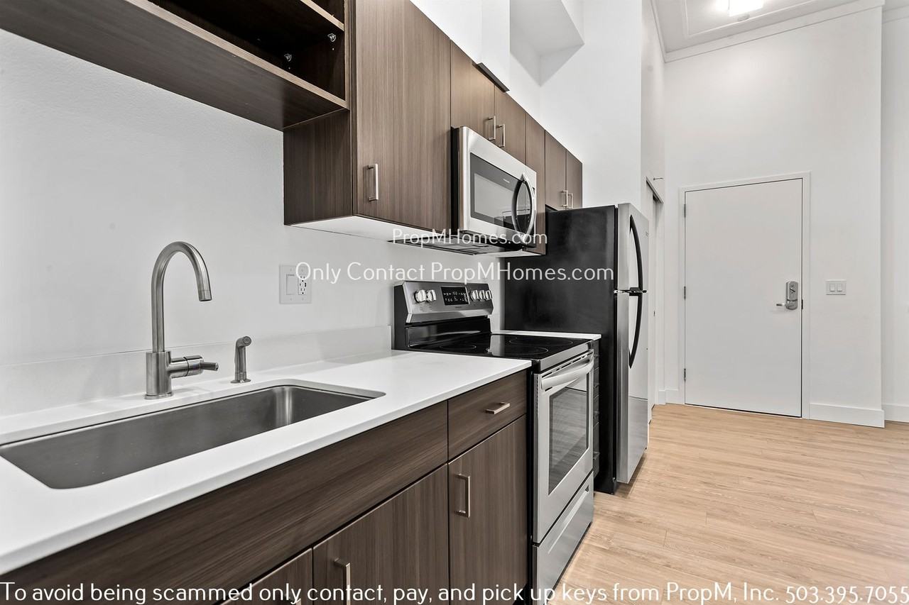 1825 Se 50th Ave #103 - Photo 7 of 17