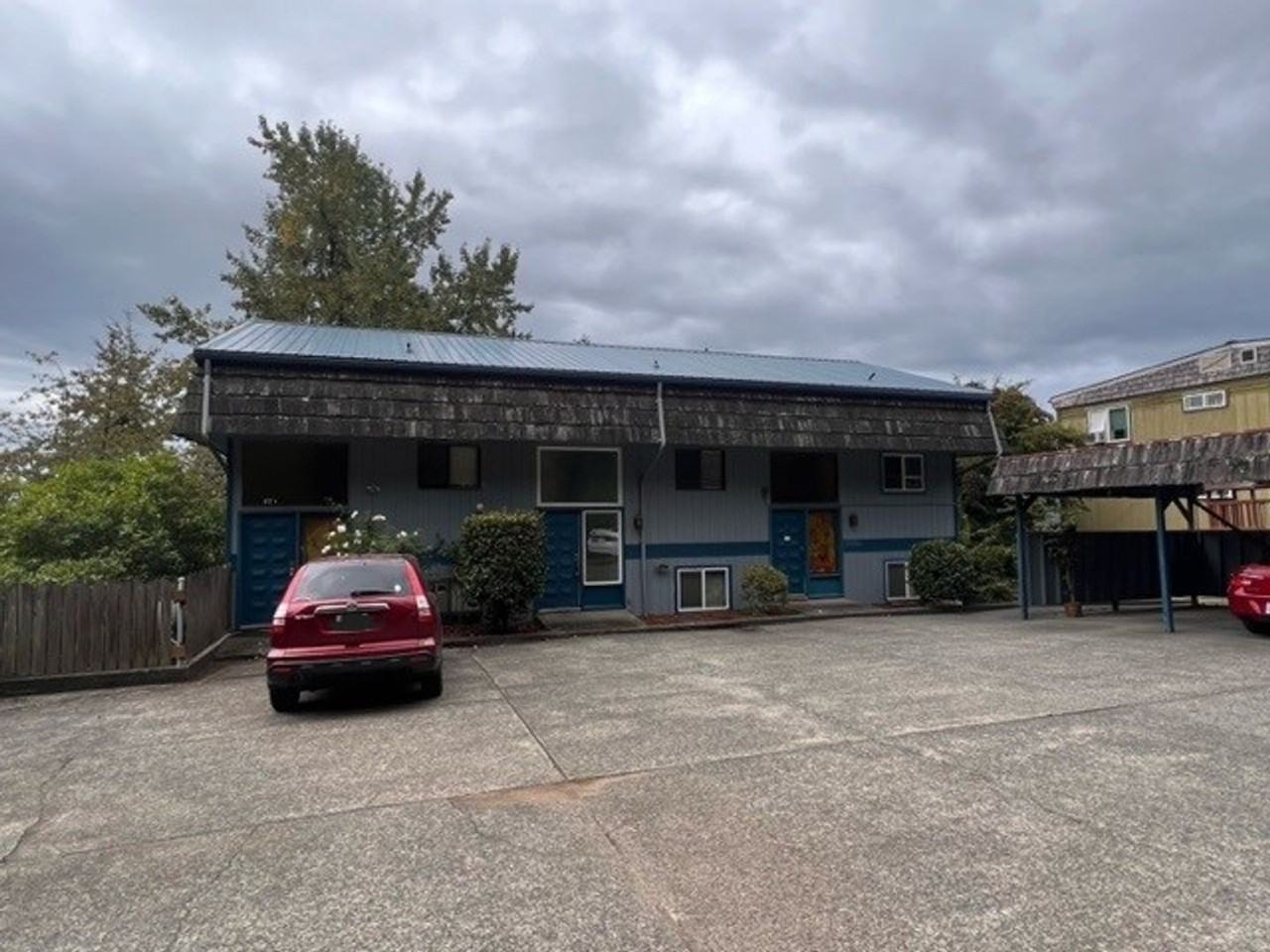 r214b - Photo 2 of 21