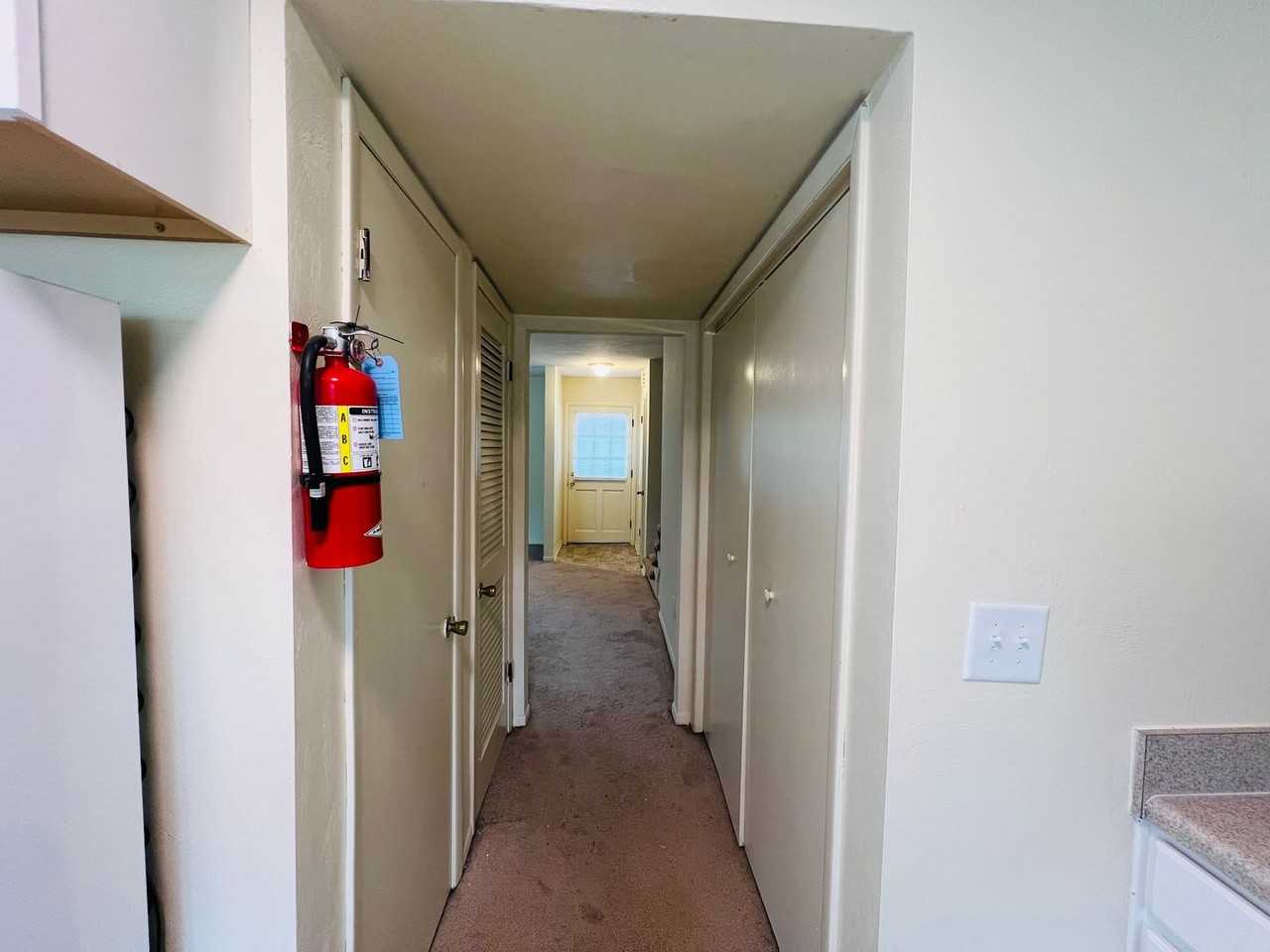 319 New Kent Rd - Photo 2 of 15