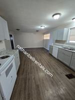 featured image of 1295 E Houston St