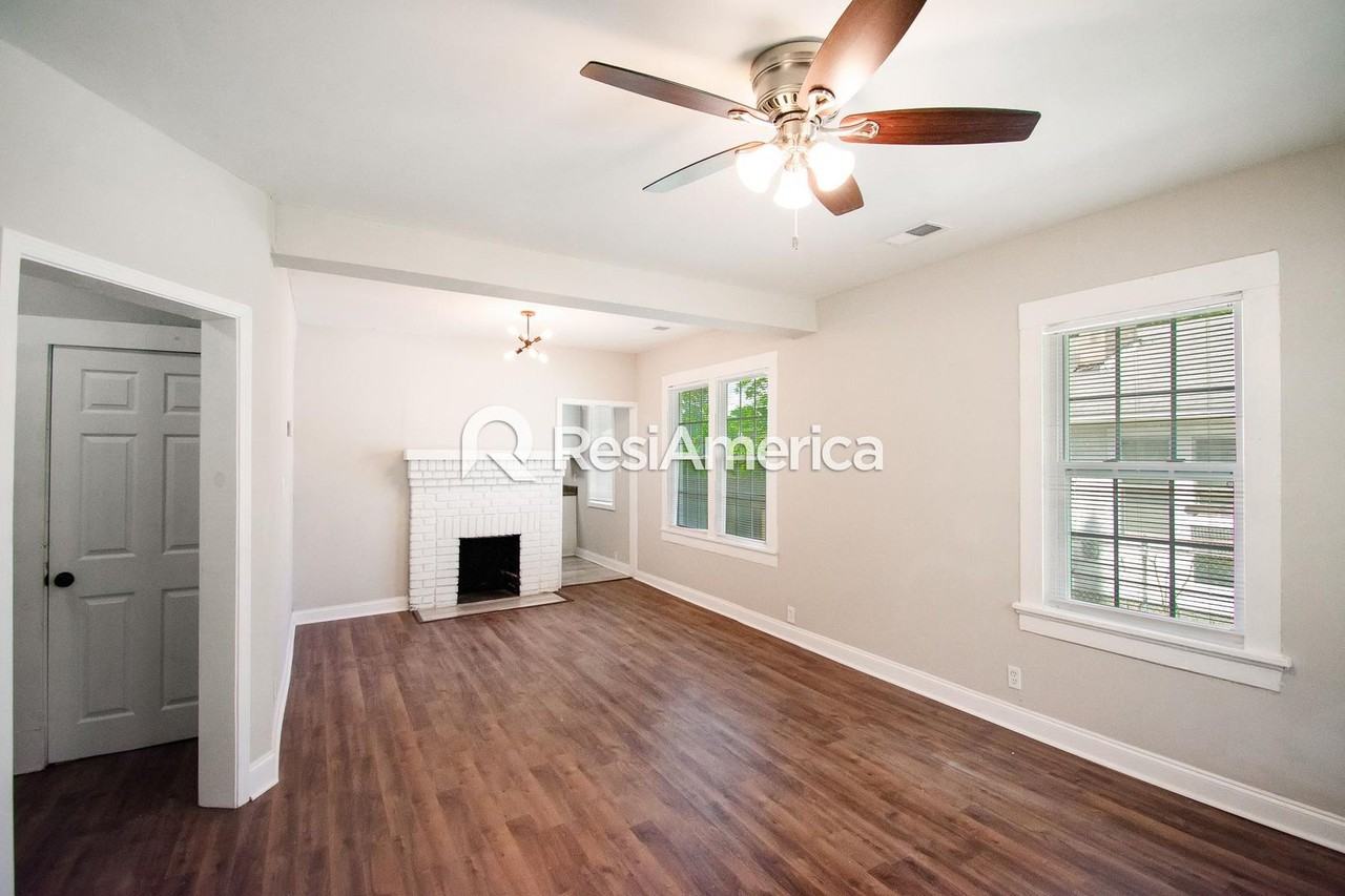 1640 Glenview Ave - Photo 3 of 17