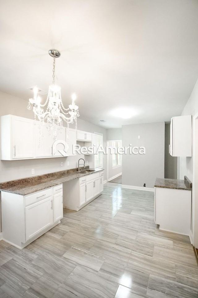 1640 Glenview Ave - Photo 6 of 17