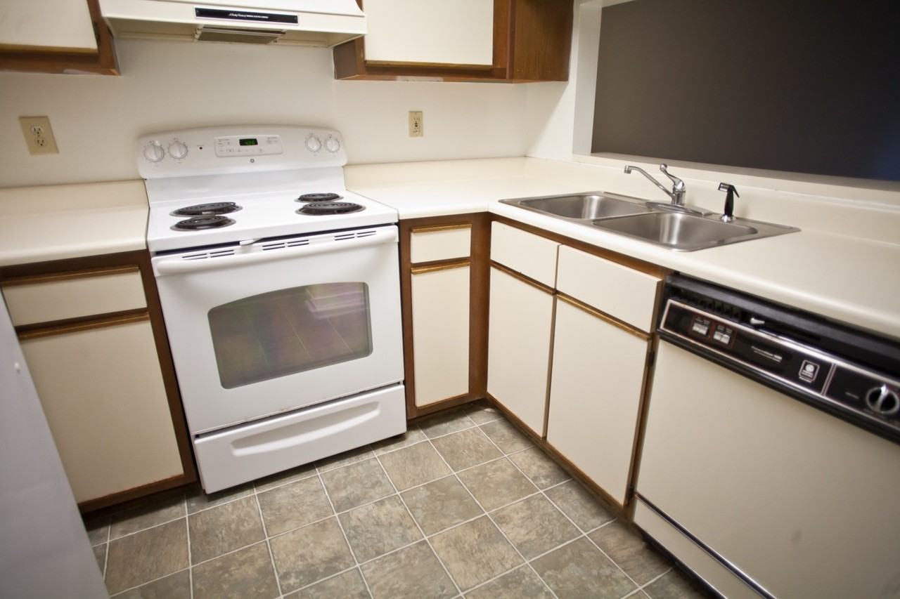 708 Martin Luther King Junior Blvd ## E3 - Photo 3 of 7