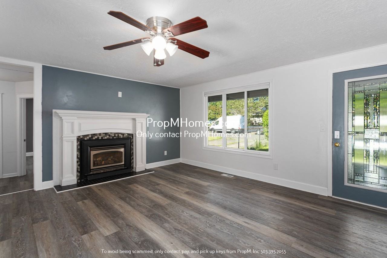 21071 S Wilson Ct - Photo 2 of 25