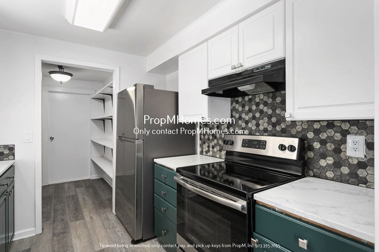 21071 S Wilson Ct - Photo 6 of 25