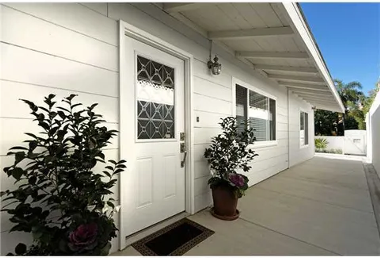 1249 Torrey Pines Rd - Photo 2 of 29