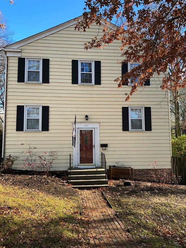 131 Huntington Ln