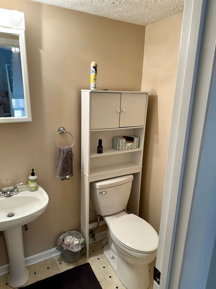 131 Huntington Ln - Photo 7 of 19