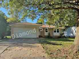 926 E Edgewood St - Photo 1 of 1