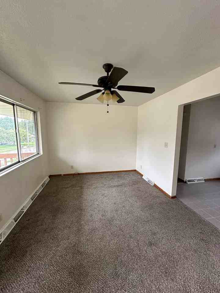 68 Home St - Photo 2 of 6