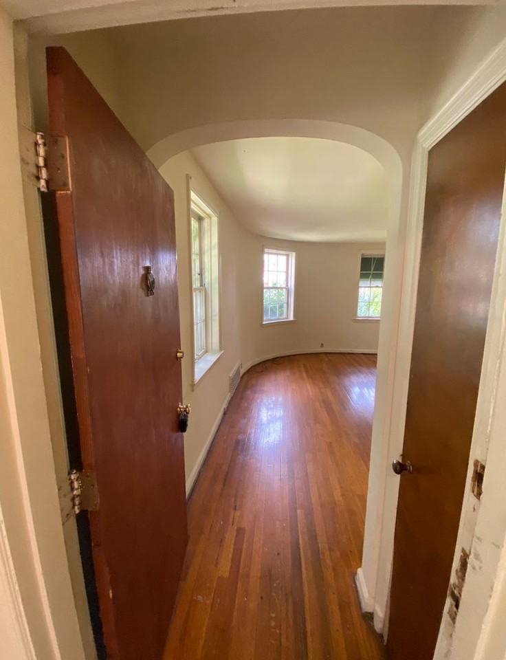 OSU Campus 1 bedroom 1 bath apartment - Photo 2 of 25