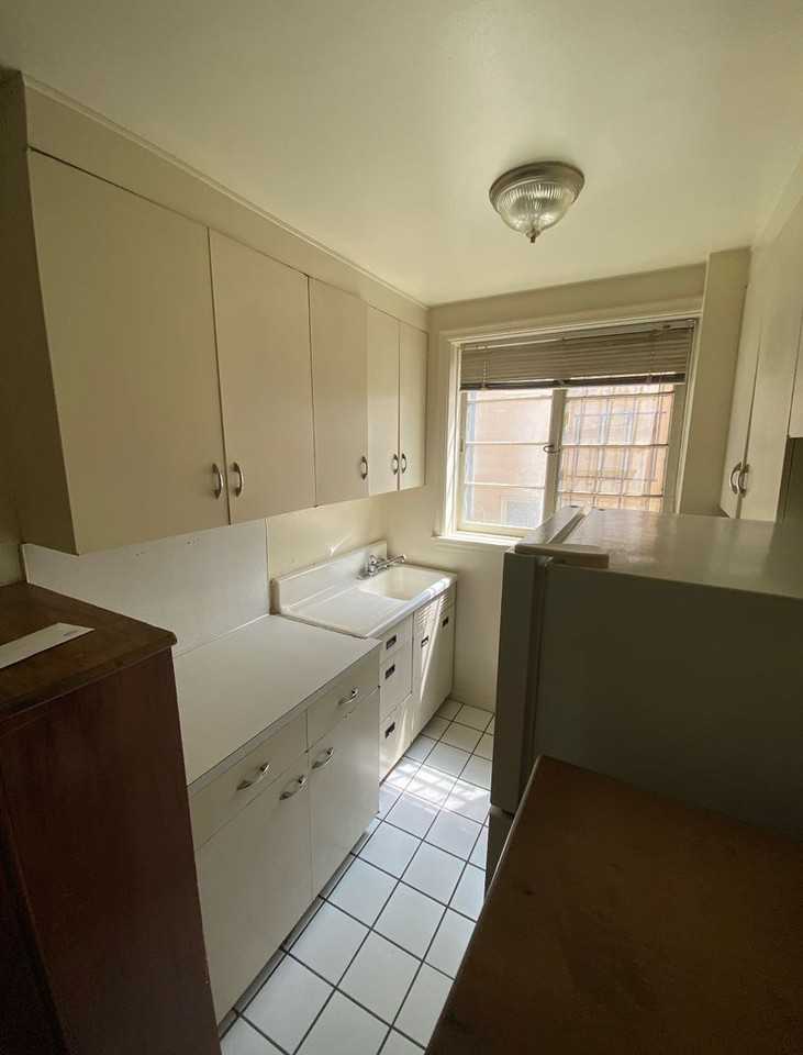 OSU Campus 1 bedroom 1 bath apartment - Photo 5 of 13