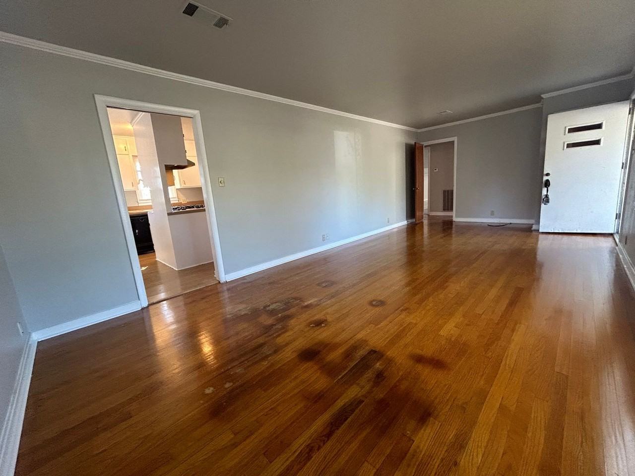 3902 N Cypress St - Photo 3 of 16