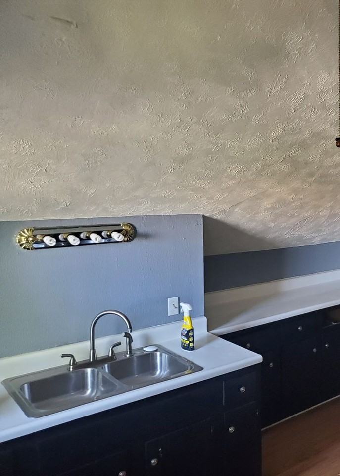 Schempp-Conkling House - Photo 2 of 17