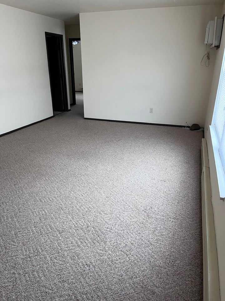 Ivy Lane 487 - Photo 3 of 7